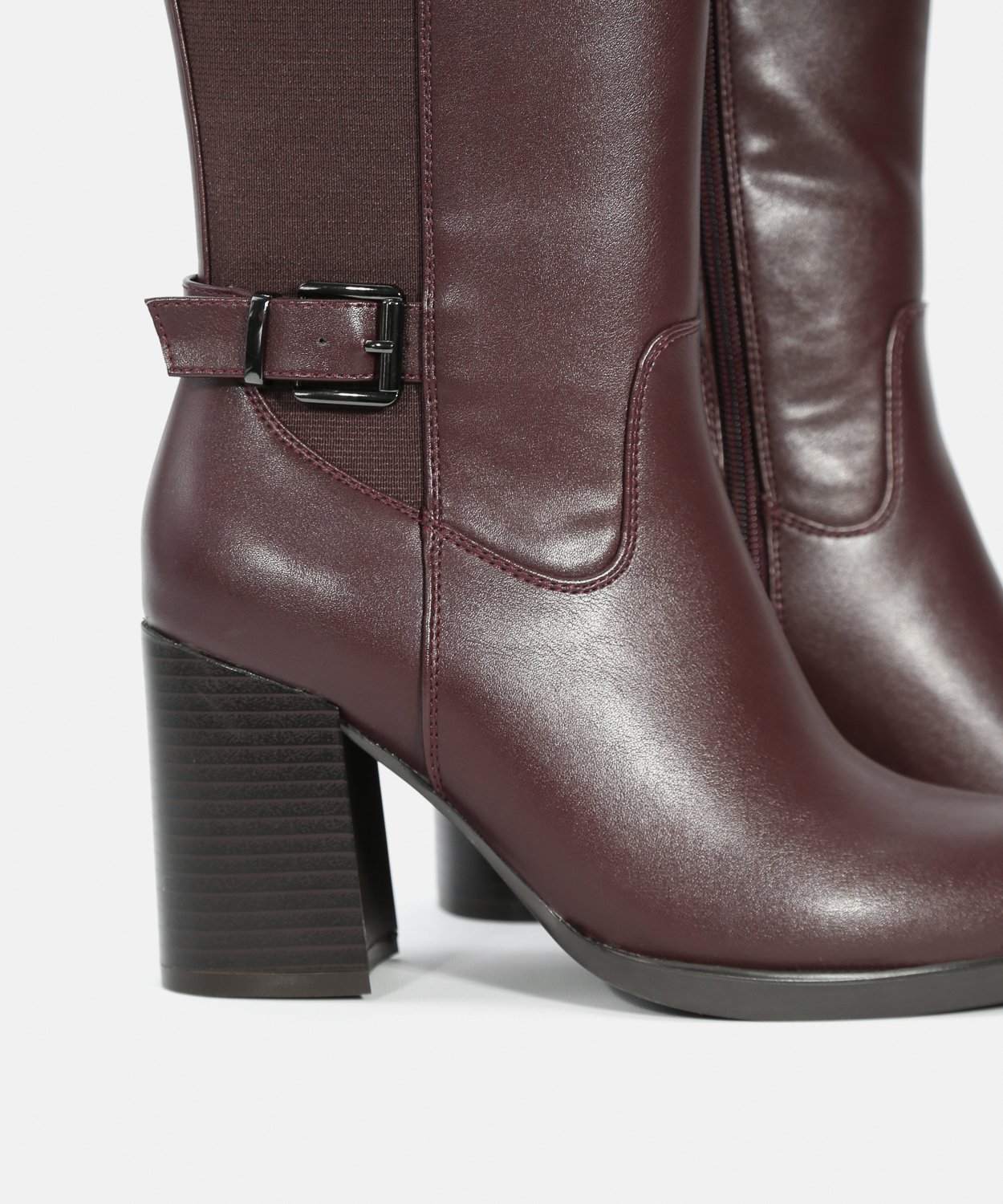 Botas altas tacón hebilla image number null